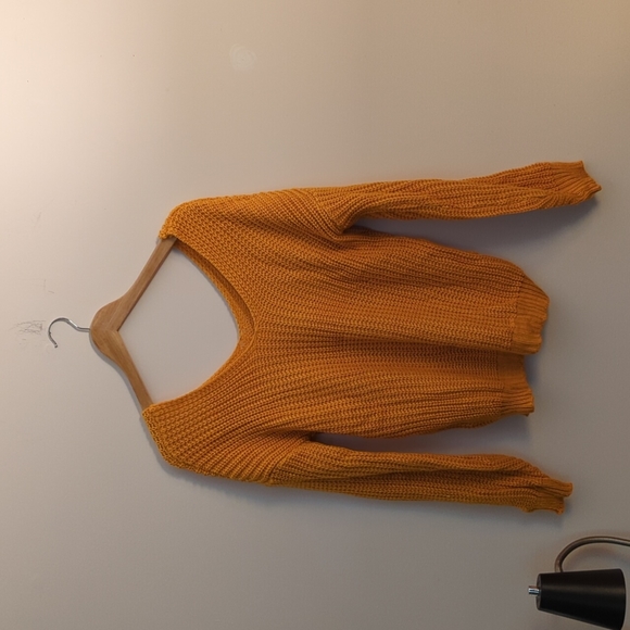SHEIN Sweaters - SHEIN Gold Sweater